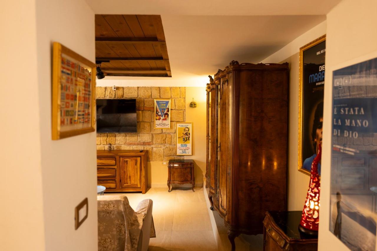 Colonna Home And Terrace Napoli Bagian luar foto